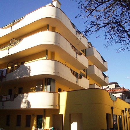 Residence Mediterraneo - Agenzia Cocal Caorle Kültér fotó
